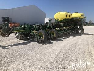 Main image John Deere 1770 3