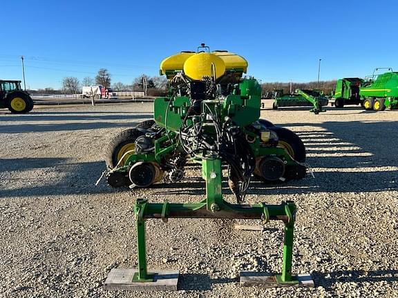 Image of John Deere 1770 equipment image 3