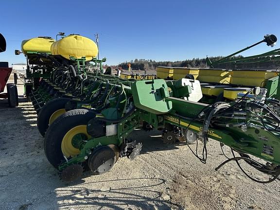 Image of John Deere 1770 Primary image