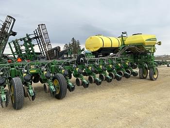 2011 John Deere 1770 Equipment Image0