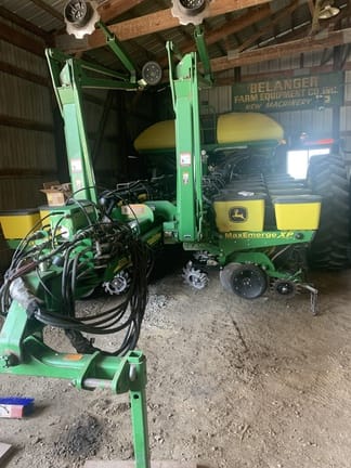 Main image John Deere 1770
