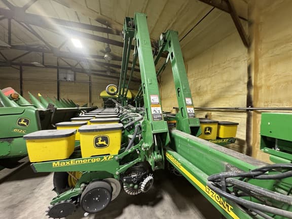 Image of John Deere 1770 equipment image 4