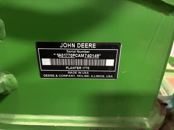 Image of John Deere 1770 equipment image 2