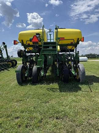 Image of John Deere 1770 equipment image 4