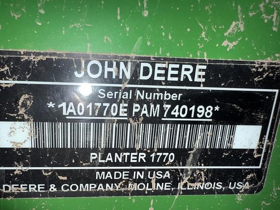 Image of John Deere 1770 equipment image 1