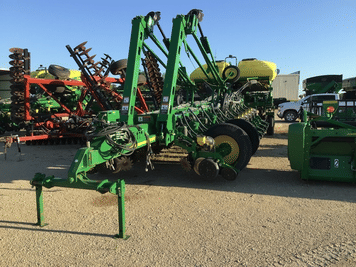 Main image John Deere 1770
