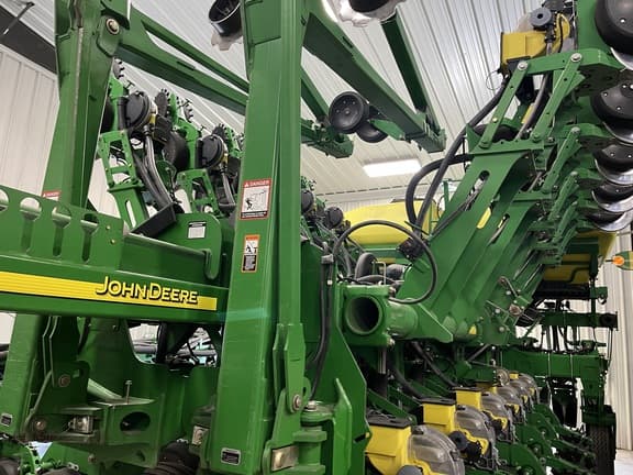 Image of John Deere 1790 Primary image