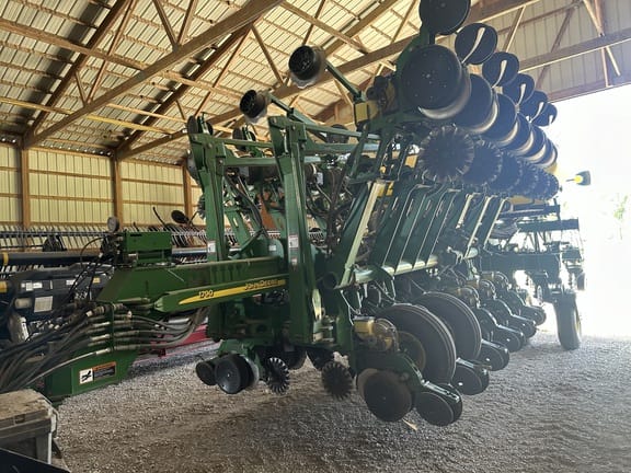 2011 John Deere 1790 Equipment Image0