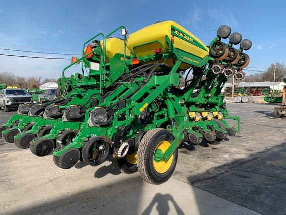 Image of John Deere 1790 equipment image 4