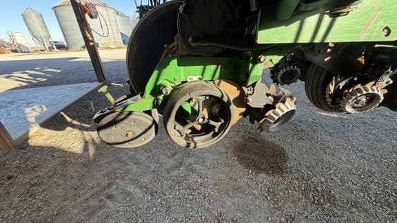 Image of John Deere 1790 equipment image 4