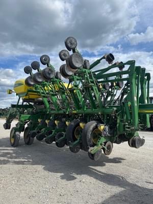 2011 John Deere 1790 Image