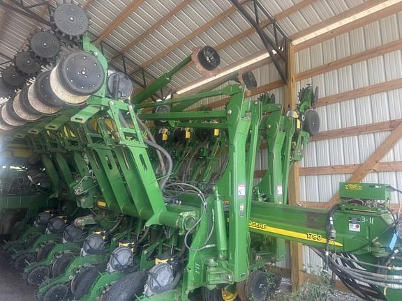 Image of John Deere 1790 equipment image 4