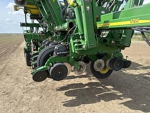 Main image John Deere 1790 13