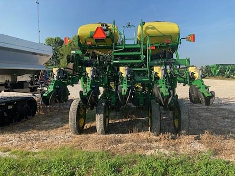 Image of John Deere 1790 equipment image 3