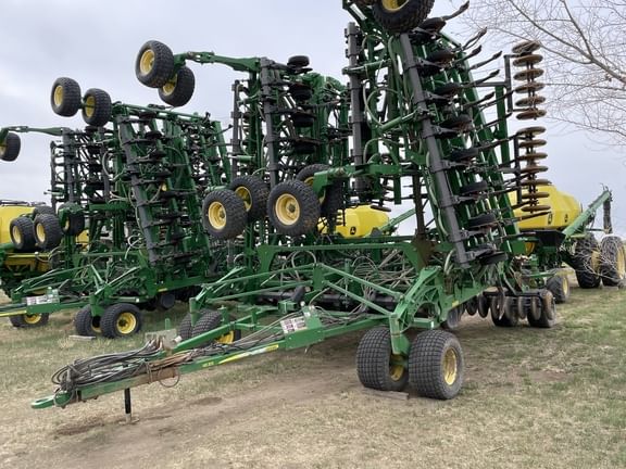 Main image John Deere 1835