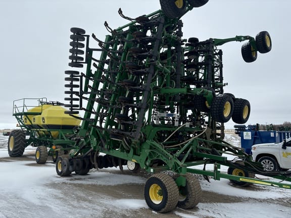 2011 John Deere 1835 Equipment Image0