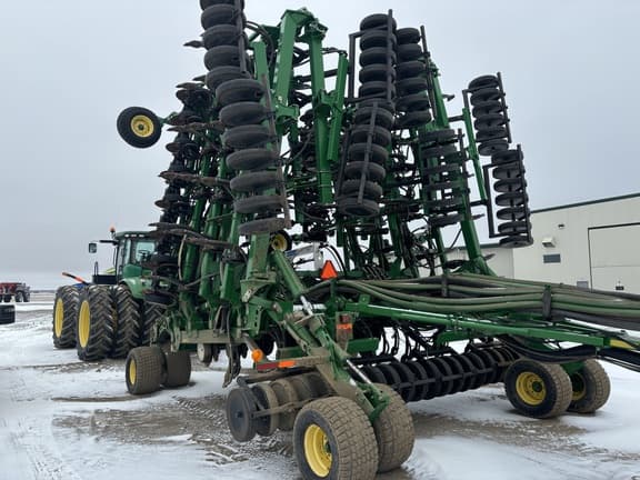 Image of John Deere 1835 equipment image 1