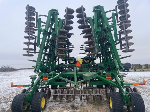 Image of John Deere 1835 equipment image 2