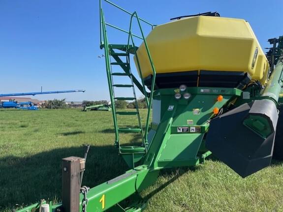 Image of John Deere 1835 equipment image 3
