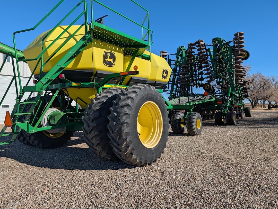 Image of John Deere 1835 Primary image