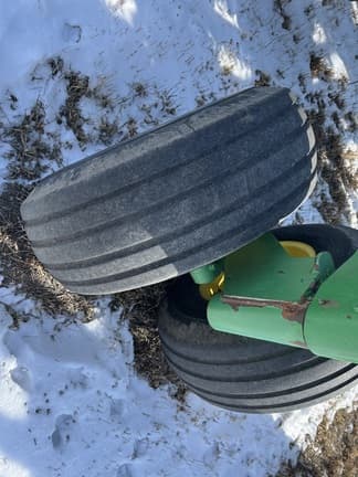 Image of John Deere 1835 equipment image 3