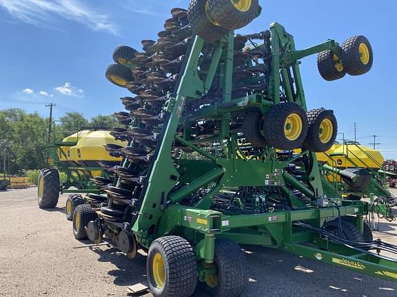 Image of John Deere 1890 equipment image 2