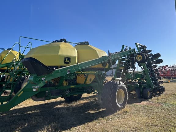 Image of John Deere 1890 equipment image 1