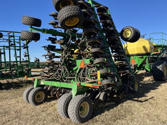 Image of John Deere 1890 equipment image 4