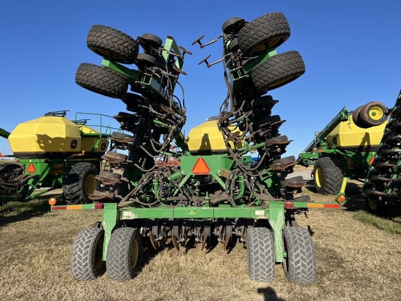 Image of John Deere 1890 equipment image 3