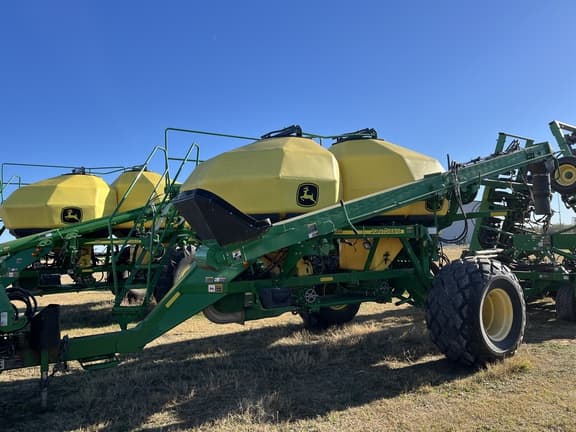 Image of John Deere 1890 equipment image 2