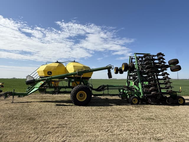 Image of John Deere 1890 equipment image 2