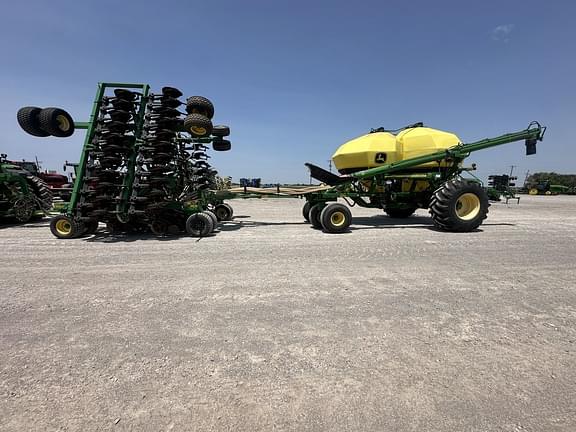Image of John Deere 1890 equipment image 1
