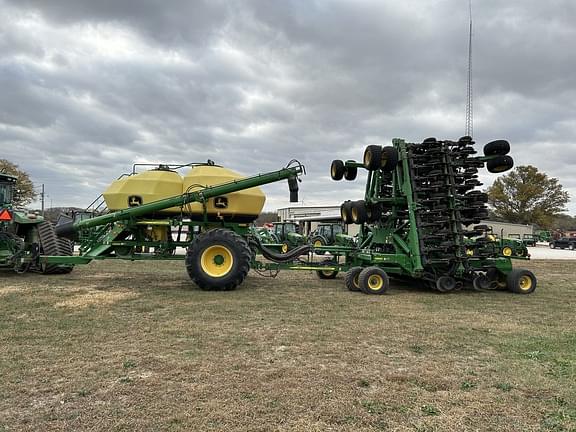 Image of John Deere 1890 equipment image 3