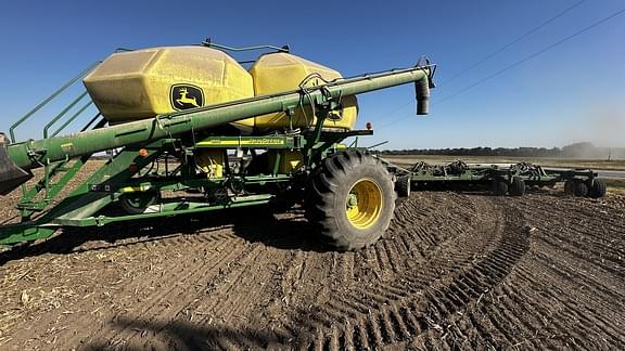 Image of John Deere 1890 equipment image 1