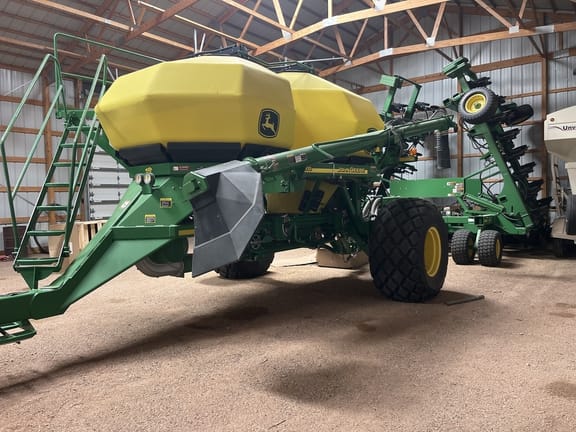 Main image John Deere 1890