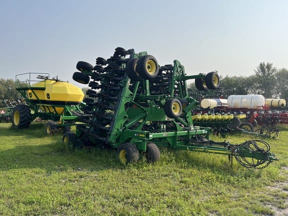 2011 John Deere 1890 Image