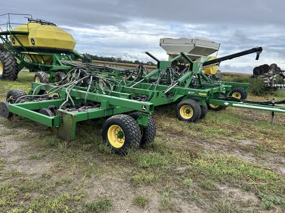 Image of John Deere 1890 equipment image 1