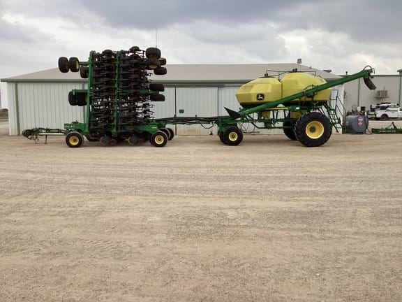 2011 John Deere 1890 Equipment Image0