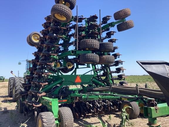 Image of John Deere 1890 equipment image 2