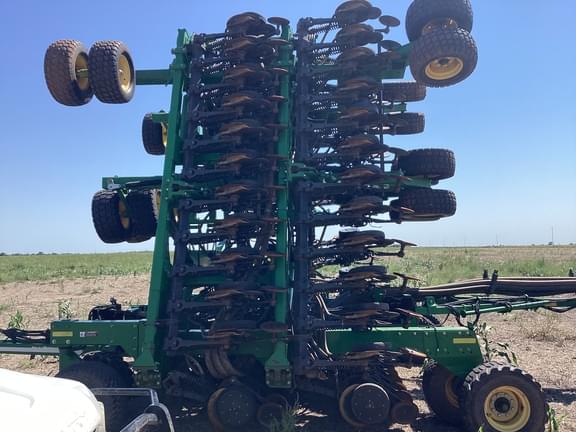 Image of John Deere 1890 equipment image 3