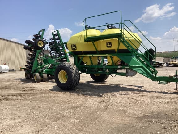 Image of John Deere 1890 equipment image 2