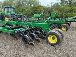 Image of John Deere 1895 equipment image 2