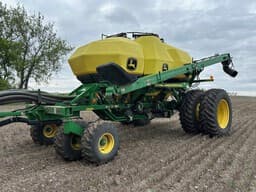 Image of John Deere 1895 equipment image 3