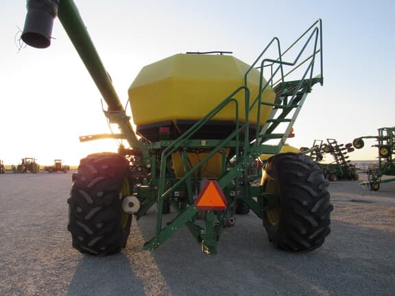 Image of John Deere 1895 equipment image 3