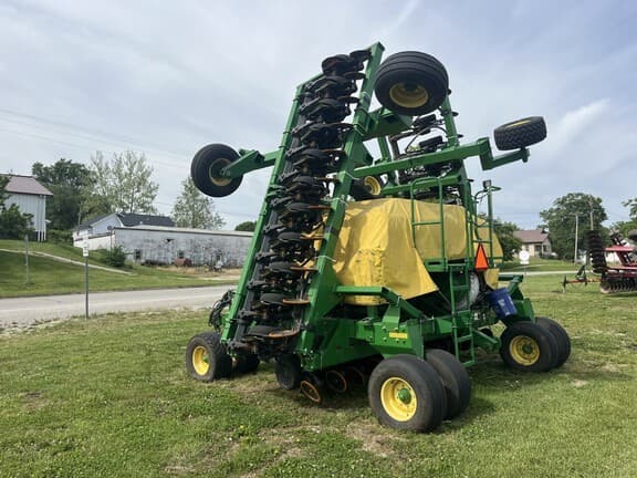 Image of John Deere 1990 equipment image 3