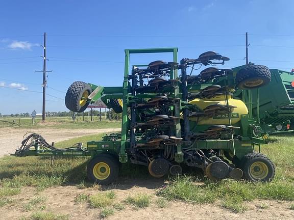 Image of John Deere 1990 equipment image 4