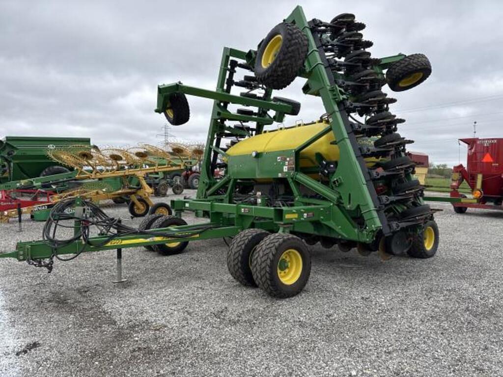 Image of John Deere 1990 Primary image