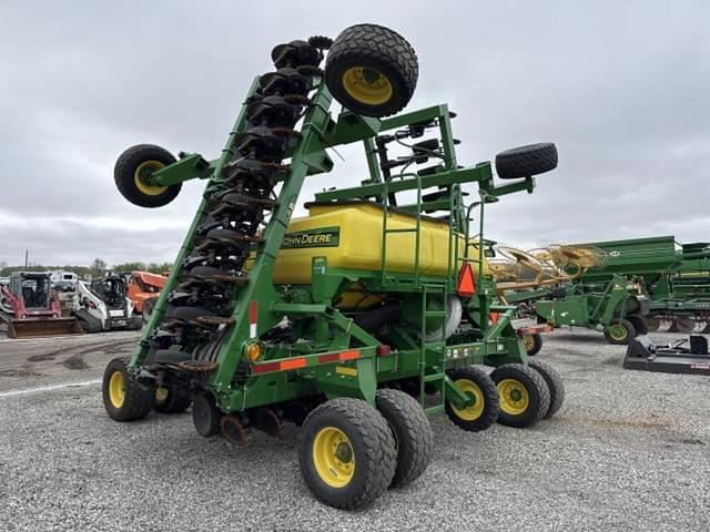 Image of John Deere 1990 equipment image 1
