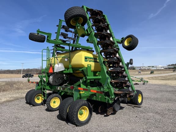 Image of John Deere 1990 equipment image 3