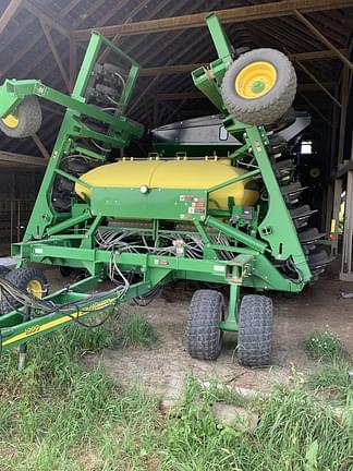 Image of John Deere 1990 Image 0